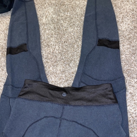 Host Pick 🎉Lululemon leggings 4 - Picture 4 of 6